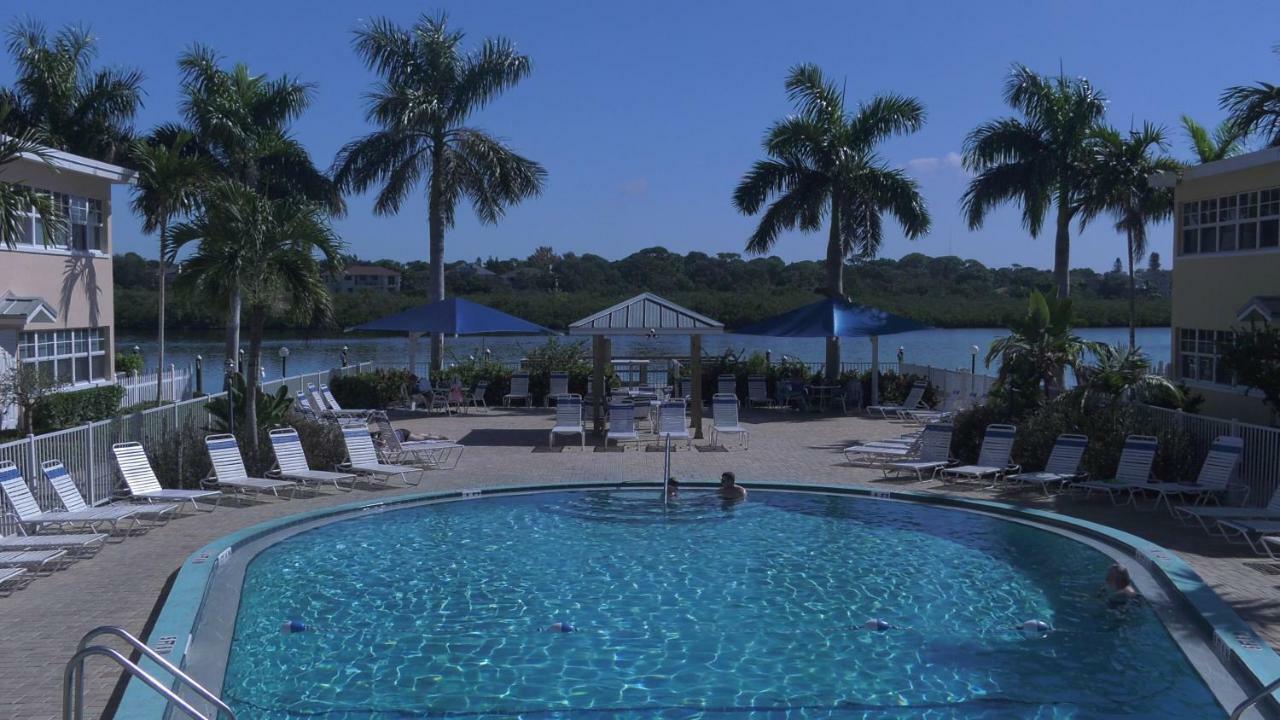 Barefoot Beach Resort Clearwater Beach Extérieur photo